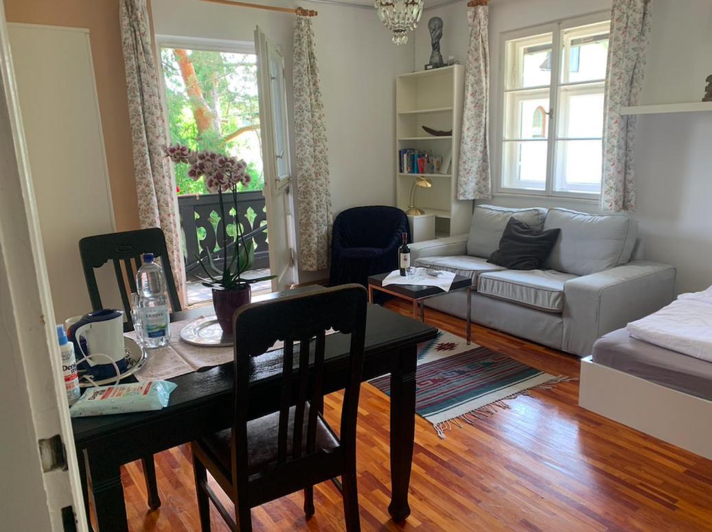 Bed Bike & Breakfast, Zimmer Innerhalb Eines Privathauses Mit Gemeinschaftsbad 이닝 암 아메르제 외부 사진